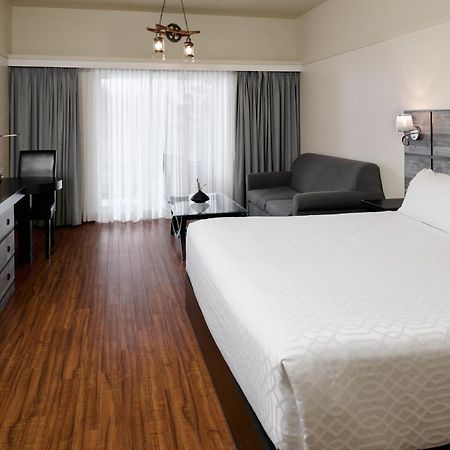 Samuels Boutique Hotel Goderich Esterno foto
