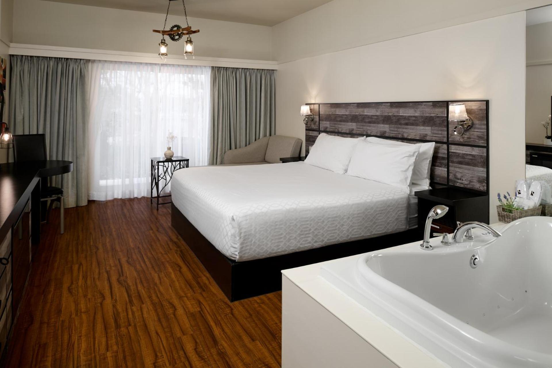 Samuels Boutique Hotel Goderich Esterno foto